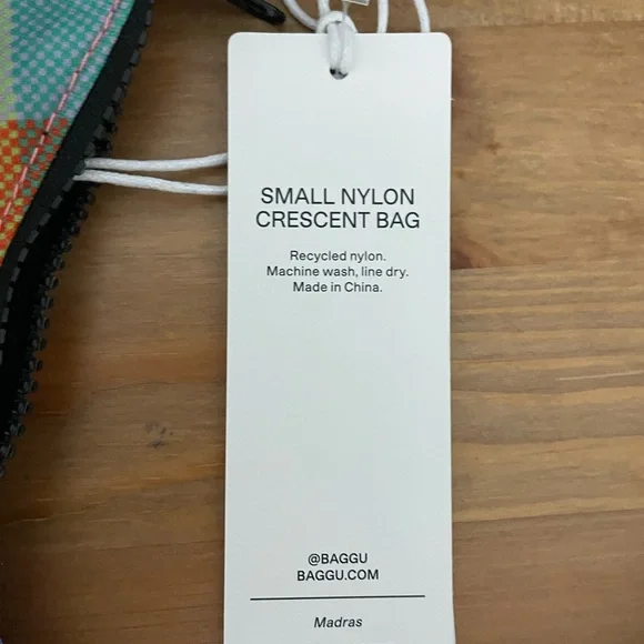 Small Baggu Crescent Bag Madras - Picture 3 of 3